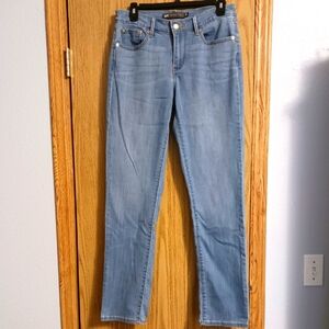 Levi's Demi Curve Jeans